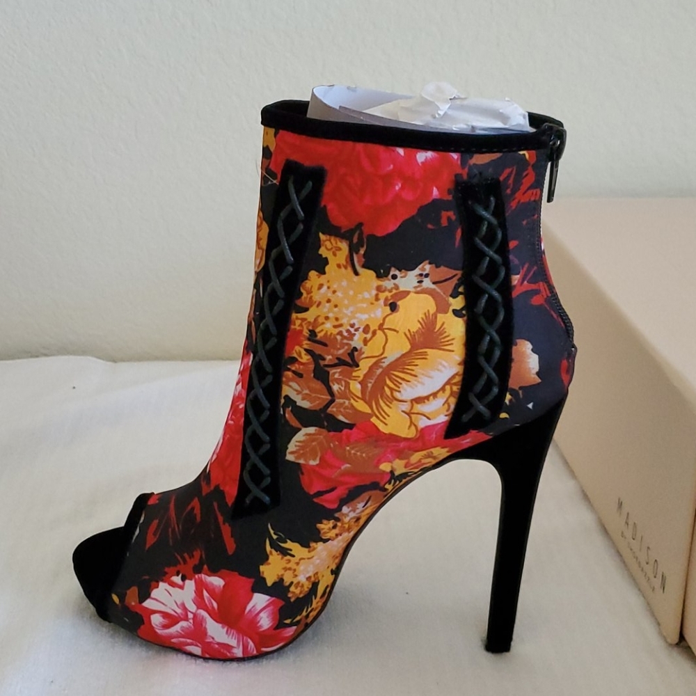 Booties open toe - Picture 2 of 3